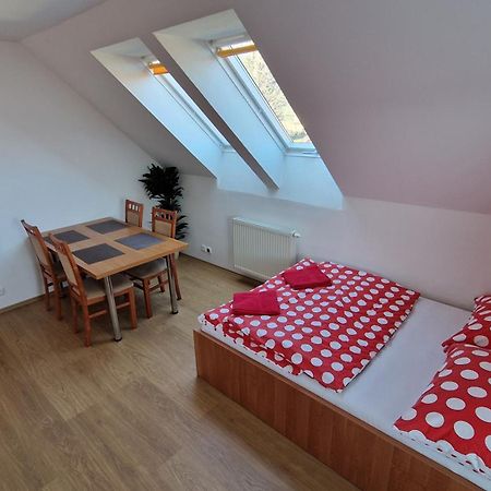 Villa Lienka Bešeňová Quarto foto